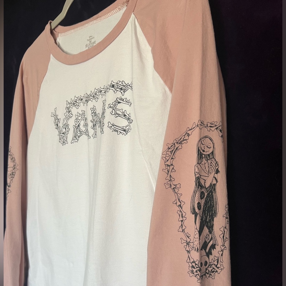 VANS x DISNEY | Nightmare Before Christmas Baseball Tee | LARGE - Picture 3 of 7
